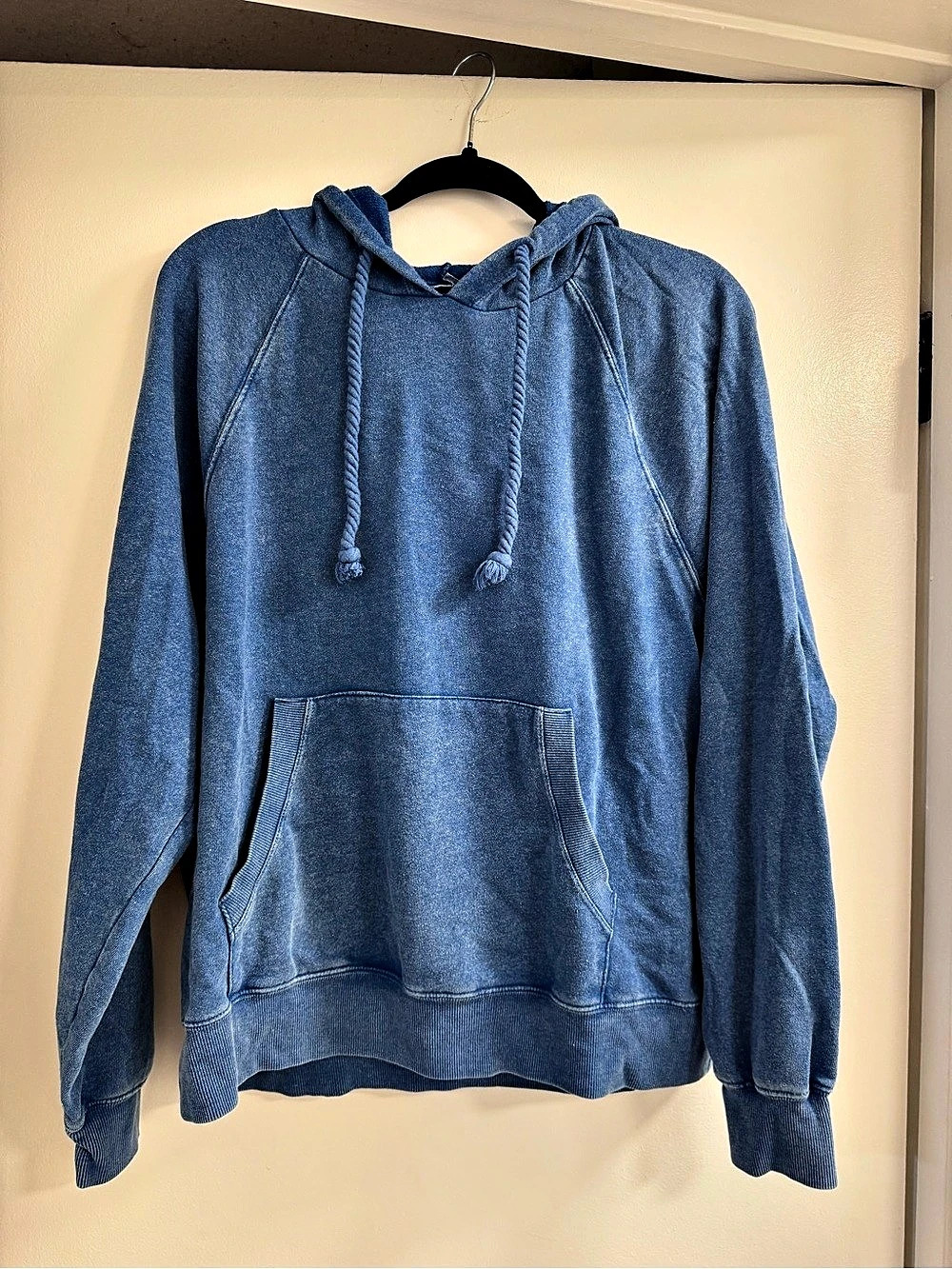 Universal Threads Blue Hoodie Size XL Like New